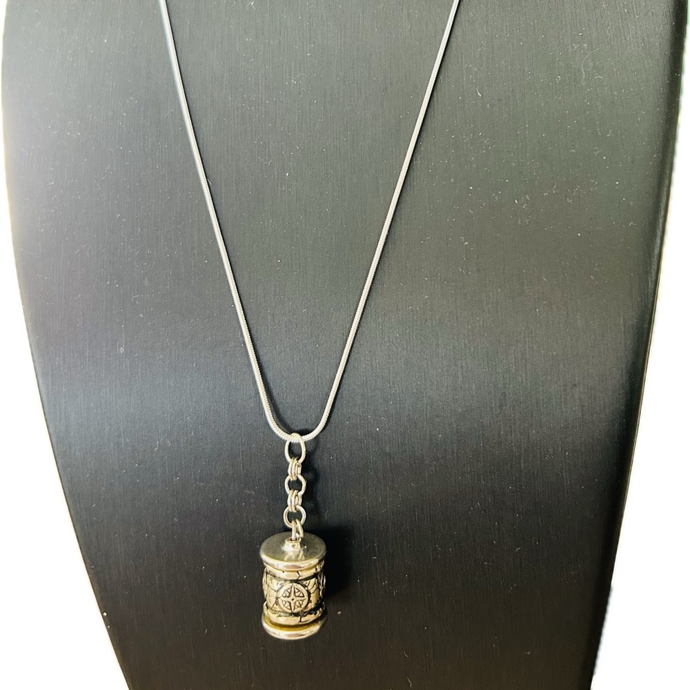 Unique Vintage Silverplated Container Pendant Fashion Necklace 18"